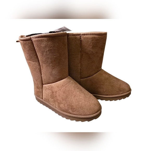 New With Tags Just Be Size 5/6 Tan Color Sherpa Faux Fur Boots Mid Calf Adorable - Picture 1 of 9